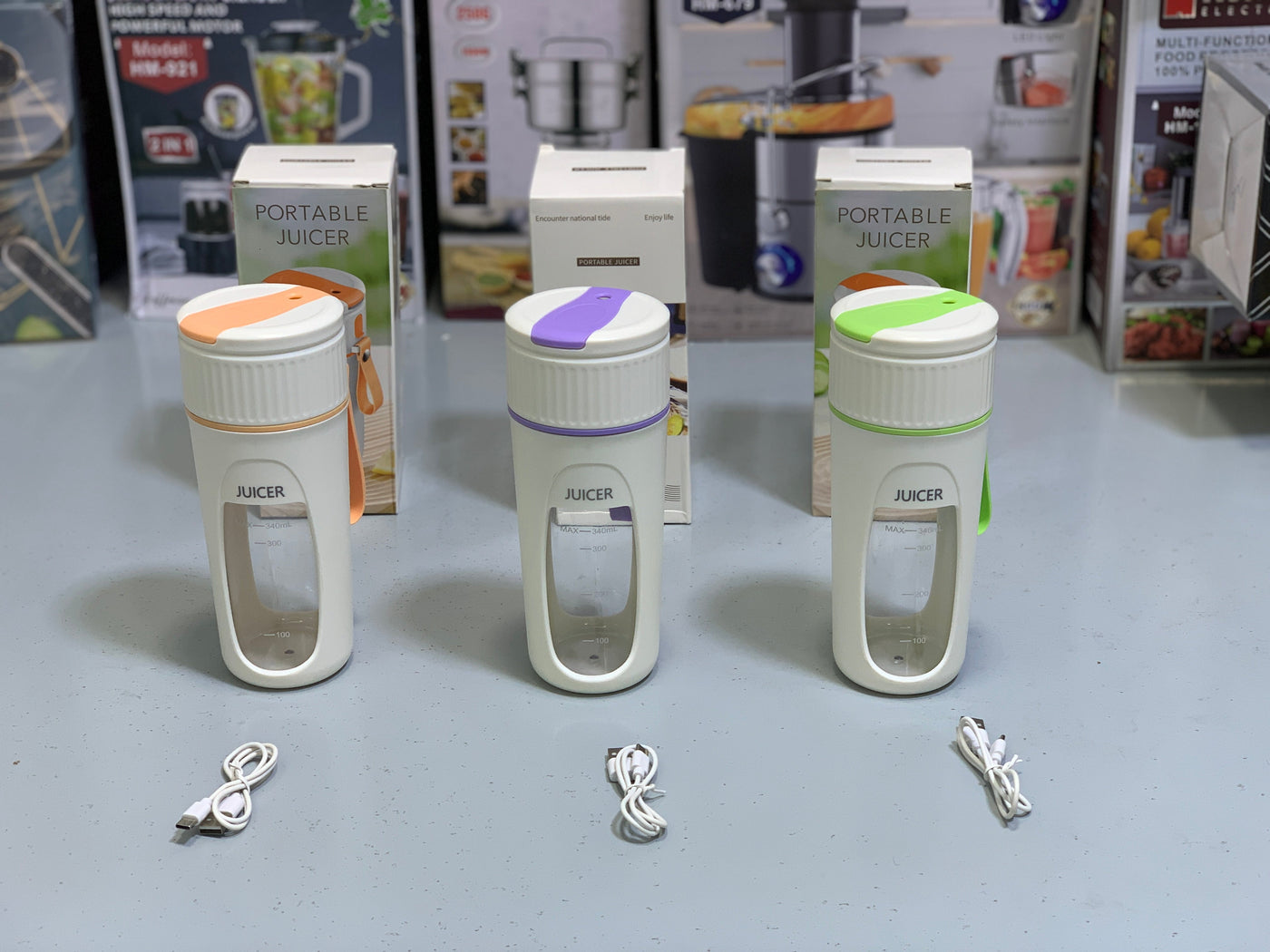 Powerful Mini Portable Juicer with 8 Stainless steel Blades For smoothie shakes