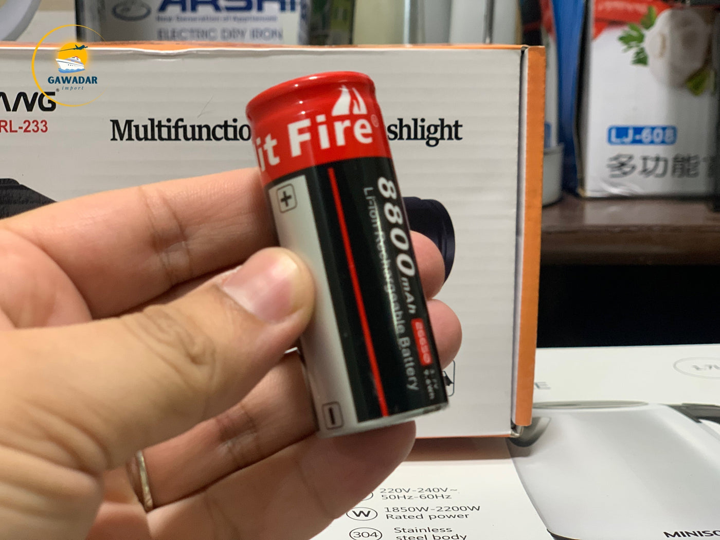 Rawilang RL-233 LED Bright Light Torch 1KM Range