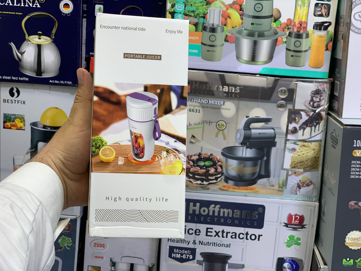 Powerful Mini Portable Juicer with 8 Stainless steel Blades For smoothie shakes