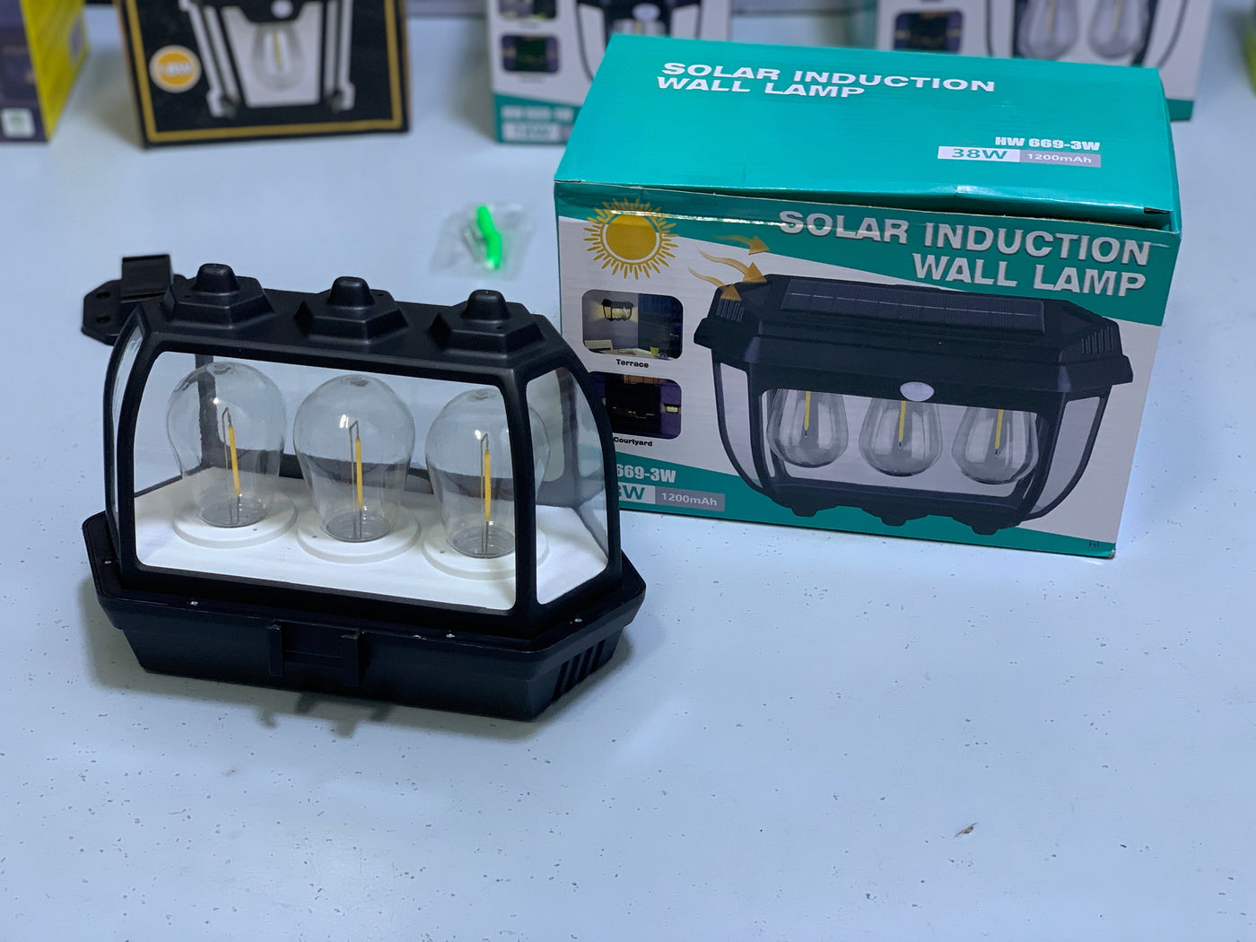 Solar induction wall lamp HW 669-3w