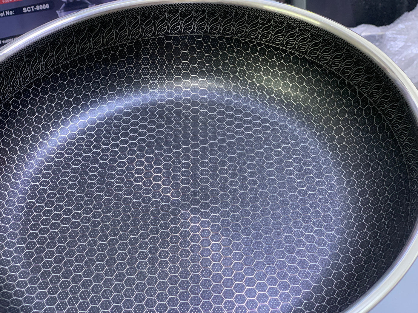 Laser Coating Frying Pan Stainless Steel Honeycomb Pattern Skillet without Lid