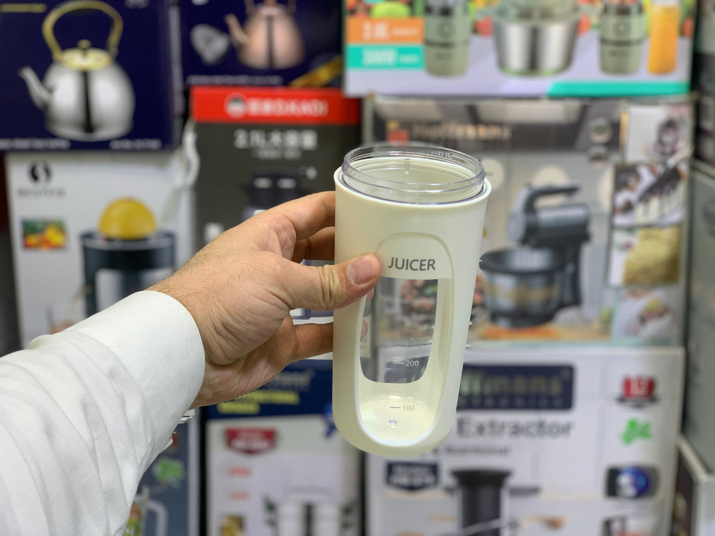 Powerful Mini Portable Juicer with 8 Stainless steel Blades For smoothie shakes