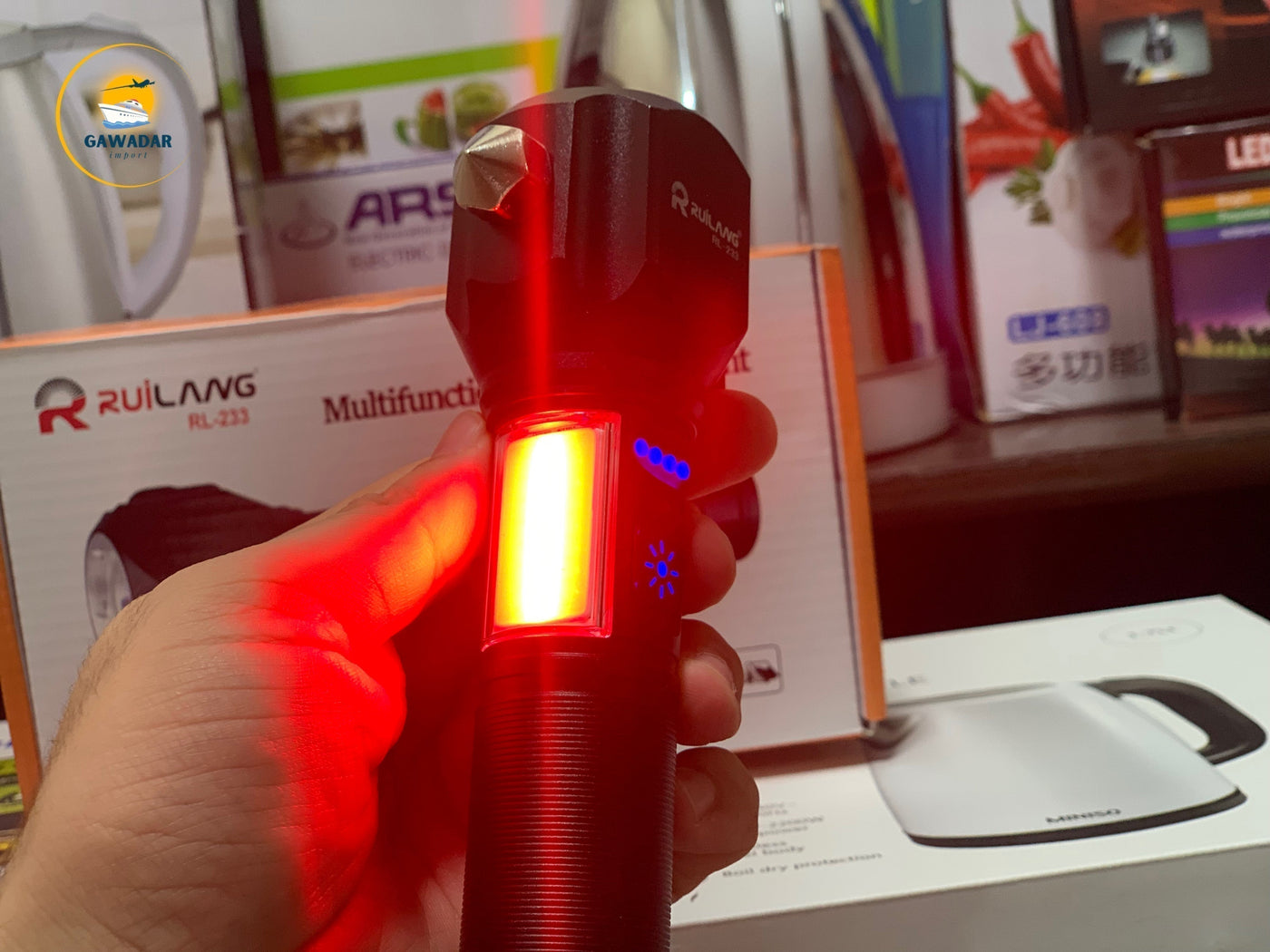 Rawilang RL-233 LED Bright Light Torch 1KM Range