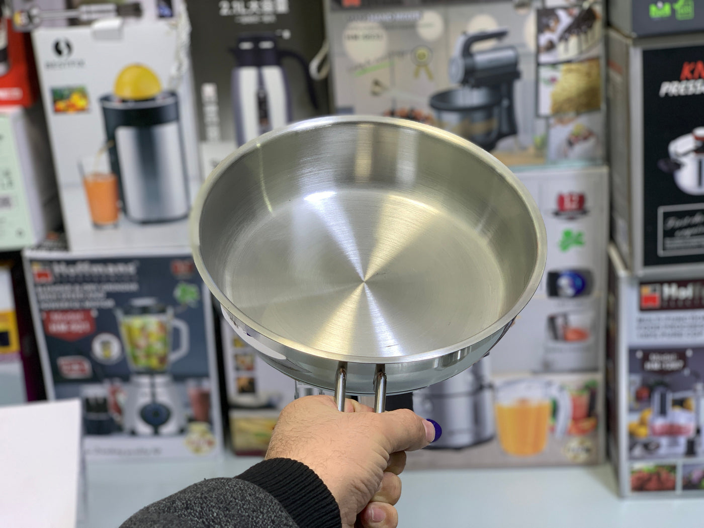 Korkmaz Cookware Set 9 Pieces Stainless Steel induction base