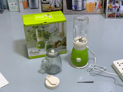 Mini Juicer Blender 160w 300ml and 400ml Containers Stainless Steel Blades