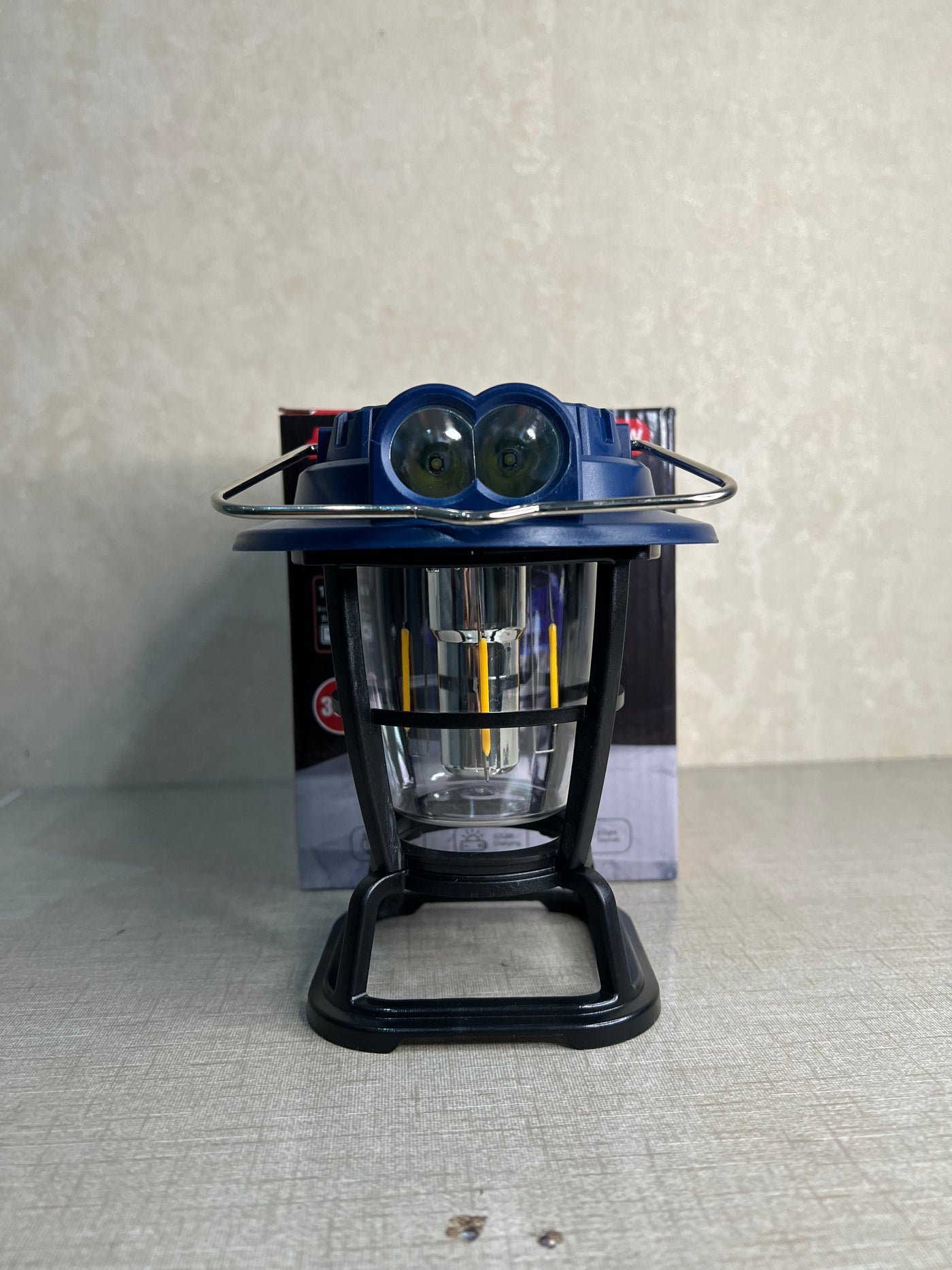 Hurrybolt 30W Multifunction Solar Lamp